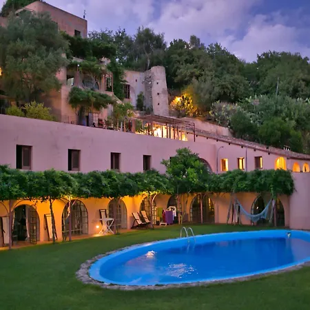 Hébergement de vacances Mansion In Capo Vaticano Near The Beach Ricadi