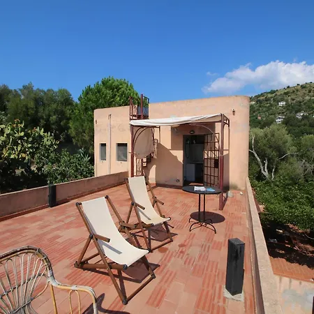 Nyaraló Mansion In Capo Vaticano Near The Beach Ricadi