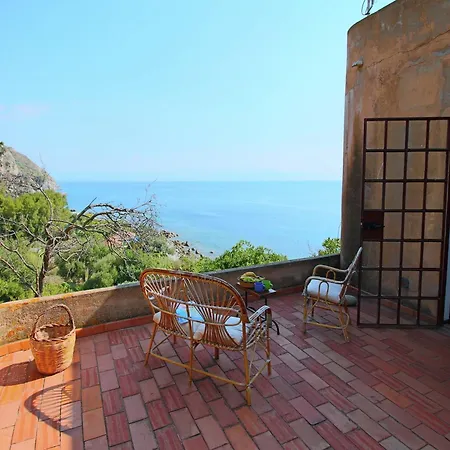 Nyaraló Mansion In Capo Vaticano Near The Beach Ricadi