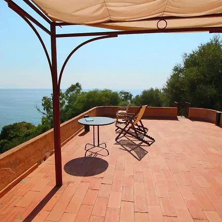 Mansion In Capo Vaticano Near The Beach Feriehus Ricadi